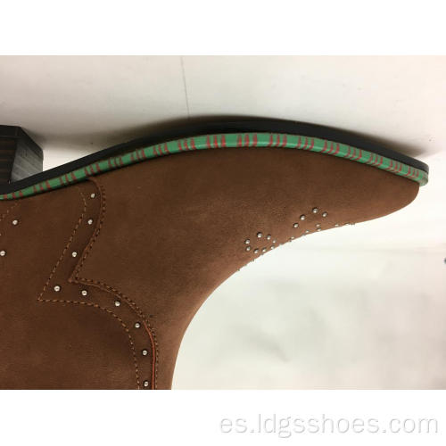 Zapatos formales Cemento Welts con teñido especializado.